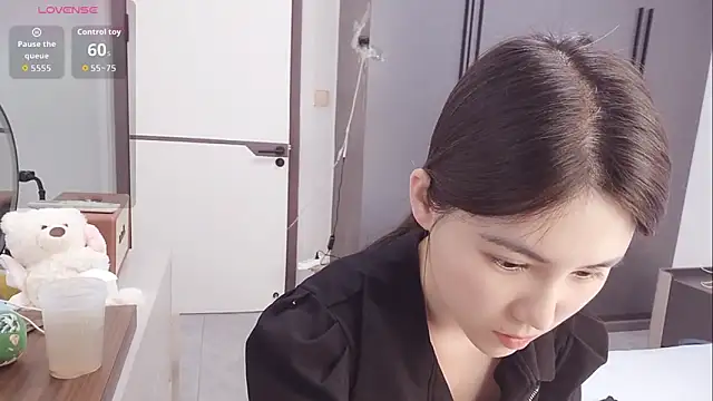 Snapshot of luckckcj chatting on 10-12-25, 03:16 luckckcj online show from 10-12-25, 03:16