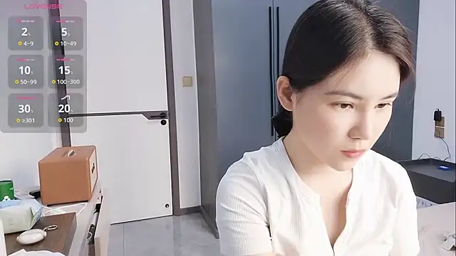 Snapshot of luckckcj chatting on 11-20-25, 05:29 luckckcj online show from 11-20-25, 05:29