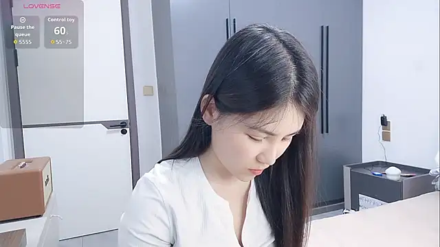 Snapshot of luckckcj chatting on 11-30-25, 07:12 luckckcj online show from 11-30-25, 07:12