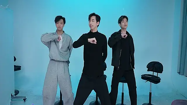 Snapshot of JL-sweetbaby1 chatting on 10-23-25, 12:15 JL-sweetbaby1 online show from 10-23-25, 12:15