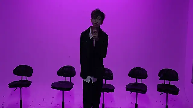 Snapshot of JL-sweetbaby1 chatting on 10-27-25, 12:20 JL-sweetbaby1 online show from 10-27-25, 12:20