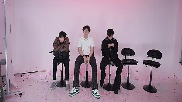 Snapshot of JL-sweetbaby1 chatting on 10-29-25, 12:35 JL-sweetbaby1 online show from 10-29-25, 12:35