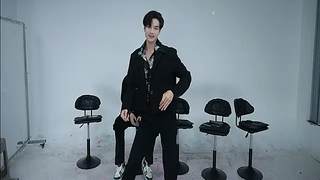 Snapshot of JL-sweetbaby1 chatting on 11-03-25, 05:31 JL-sweetbaby1 online show from 11-03-25, 05:31