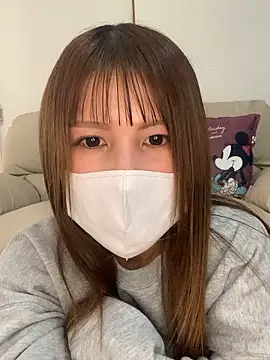 Snapshot of -Hikari-00- chatting on 12-18-25, 01:11 -Hikari-00- online show from 12-18-25, 01:11