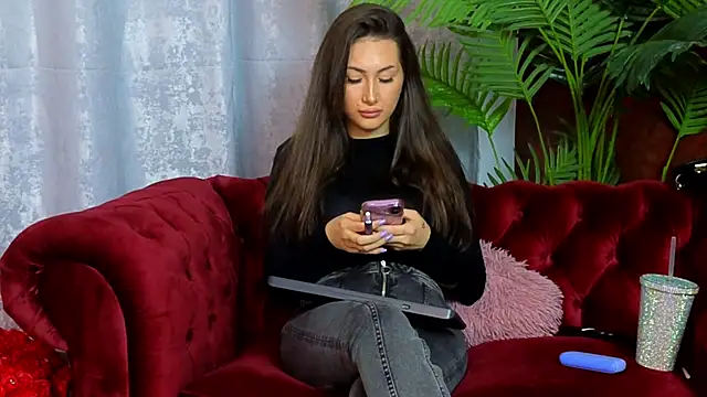 Snapshot of CanndyChloe chatting on 10-02-25, 06:53 CanndyChloe online show from 10-02-25, 06:53