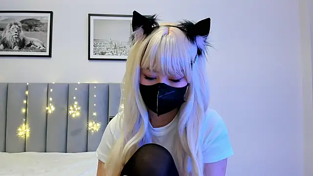 Snapshot of yanyaan chatting on 02-11-26, 08:03 yanyaan online show from 02-11-26, 08:03