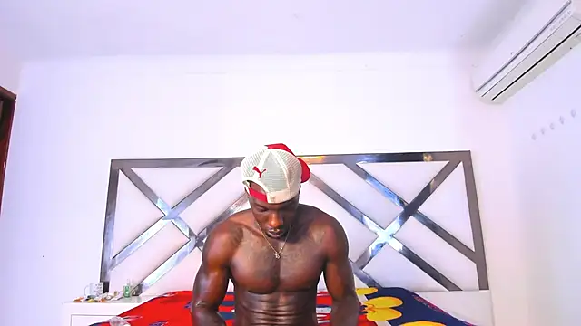 Snapshot of kingmaverickx chatting on 09-20-25, 03:46 kingmaverickx online show from 09-20-25, 03:46