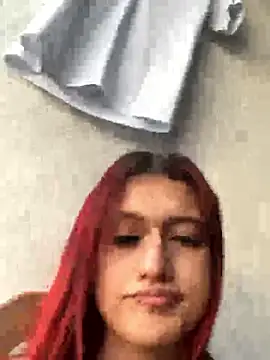 Snapshot of Caroline_daring chatting on 03-04-26, 10:27 Caroline daring online show from 03-04-26, 10:27