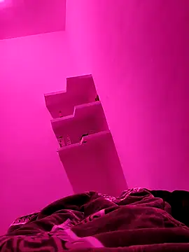 Chanderi19 online show from 11-18-25, 05:39