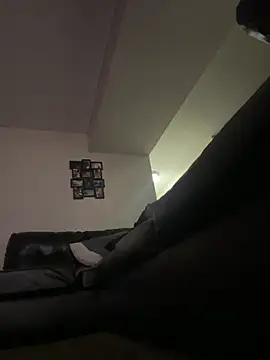 Snapshot of bigbd94 chatting on 10-13-25, 09:53 bigbd94 online show from 10-13-25, 09:53