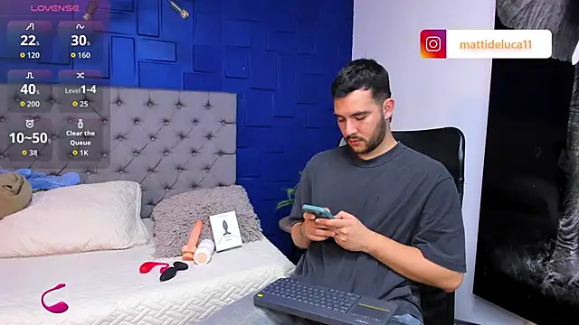 Snapshot of matti_de_lucaa chatting on 10-28-25, 03:47 matti de lucaa online show from 10-28-25, 03:47