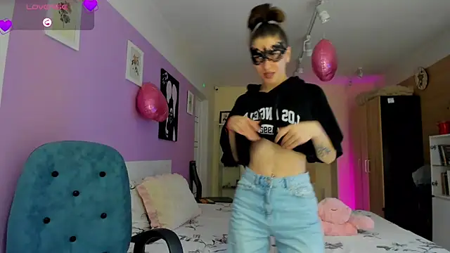 Snapshot of dark_summer chatting on 02-24-26, 05:22 dark summer online show from 02-24-26, 05:22