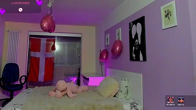 Snapshot of dark_summer chatting on 02-28-26, 04:19 dark summer online show from 02-28-26, 04:19