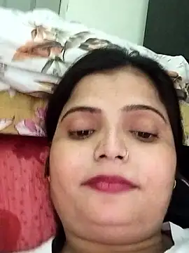 Snapshot of Hot-Pooja25 chatting on 03-22-26, 04:21 Hot-Pooja25 online show from 03-22-26, 04:21