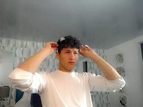 Snapshot of Axel_savage chatting on 09-25-25, 11:58 Axel savage online show from 09-25-25, 11:58