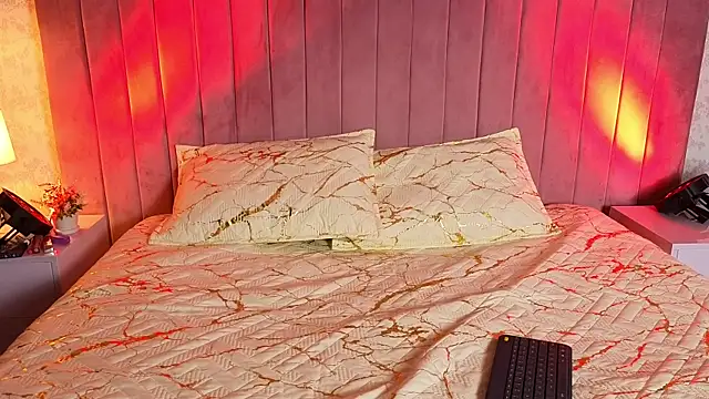 RobinBennett online show from 09-24-25, 01:58