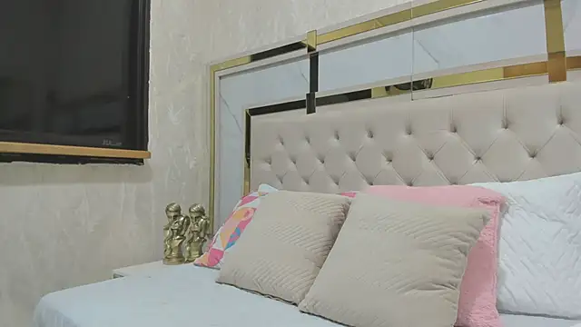 Cameron Hearts online show from 09-18-25, 12:18