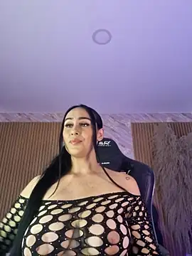 ashly moonn online show from 10-27-25, 06:56