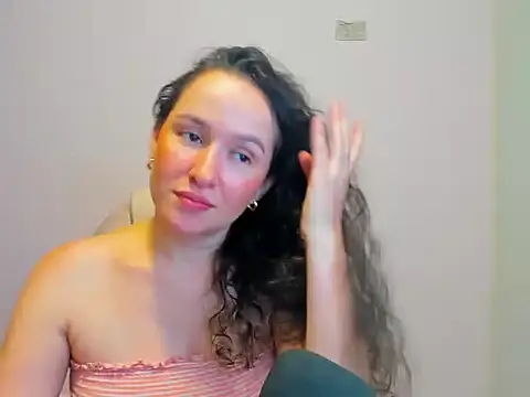 Snapshot of butterflyfree1 chatting on 09-30-25, 11:43 butterflyfree1 online show from 09-30-25, 11:43