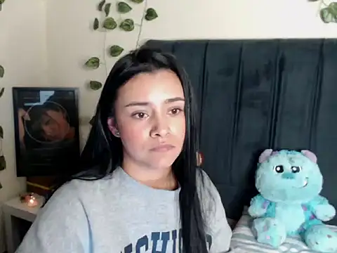 Snapshot of MarilynWhite_ chatting on 09-19-25, 03:19 MarilynWhite online show from 09-19-25, 03:19