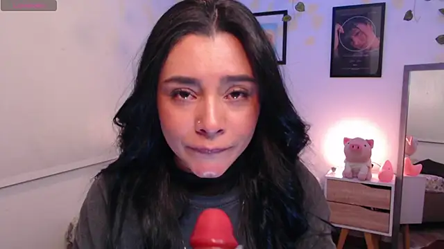 Snapshot of MarilynWhite_ chatting on 10-09-25, 01:25 MarilynWhite online show from 10-09-25, 01:25