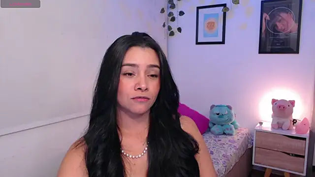 Snapshot of MarilynWhite_ chatting on 10-10-25, 12:31 MarilynWhite online show from 10-10-25, 12:31