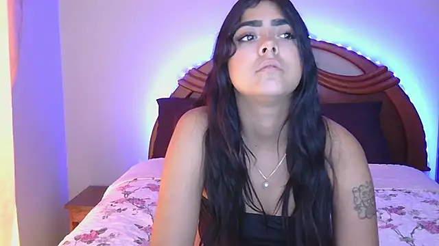 Gia Massa online show from 09-19-25, 07:47