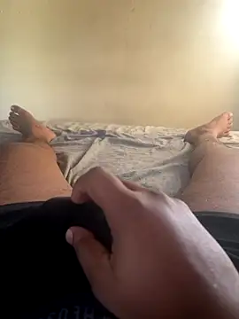 cookie-n-cream online show from 12-17-25, 06:52