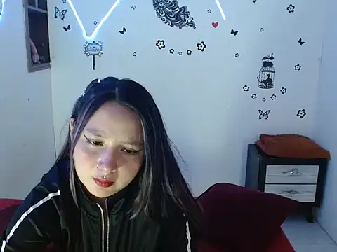 Mia2xsmith online show from 11-09-25, 07:28