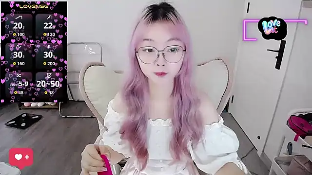 Snapshot of baby-yaya20 chatting on 09-22-25, 05:09 baby-yaya20 online show from 09-22-25, 05:09
