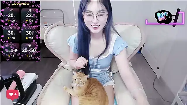 baby-yaya20 online show from 11-30-25, 12:25