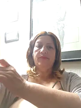 Snapshot of ROOMIINA chatting on 11-30-25, 03:21 ROOMIINA online show from 11-30-25, 03:21