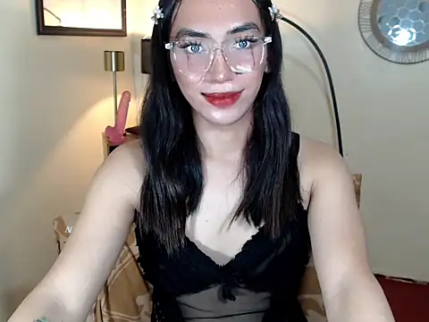 Snapshot of thatxslut_deia chatting on 10-14-25, 11:27 thatxslut deia online show from 10-14-25, 11:27