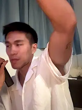 Snapshot of gooodboiii chatting on 10-11-25, 03:32 gooodboiii online show from 10-11-25, 03:32