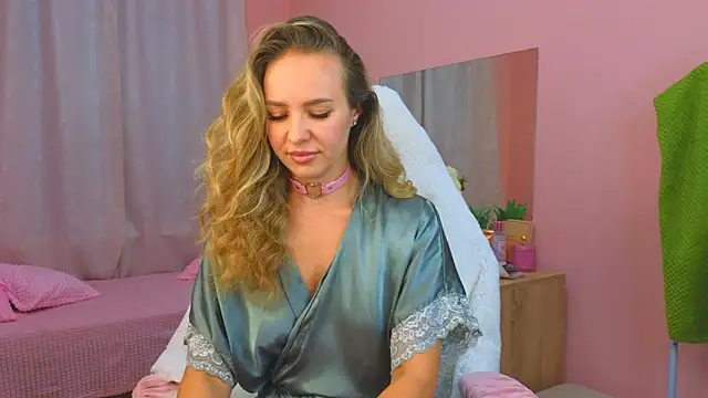 Hloya Mei online show from 10-08-25, 12:30