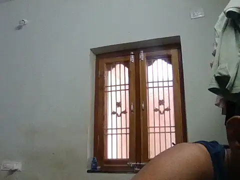 Snapshot of Manslust chatting on 01-11-26, 05:56 Manslust online show from 01-11-26, 05:56