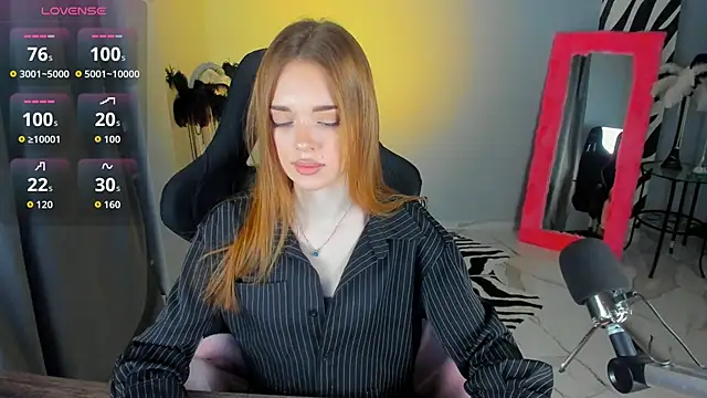 Snapshot of FlexyFox chatting on 02-28-26, 04:08 FlexyFox online show from 02-28-26, 04:08