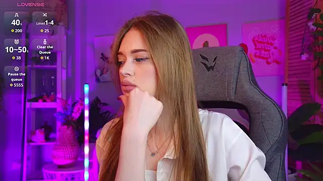 Snapshot of FlexyFox chatting on 03-11-26, 02:34 FlexyFox online show from 03-11-26, 02:34