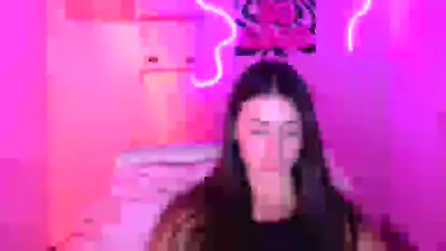 AlisaBubbles online show from 11-13-25, 04:06