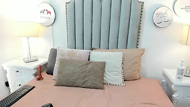 CherryVelvet19 online show from 10-18-25, 11:33