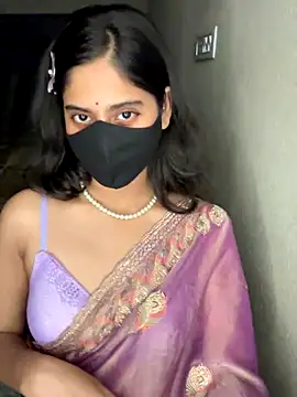 Snapshot of Tanya-mittal chatting on 10-09-25, 01:09 Tanya-mittal online show from 10-09-25, 01:09