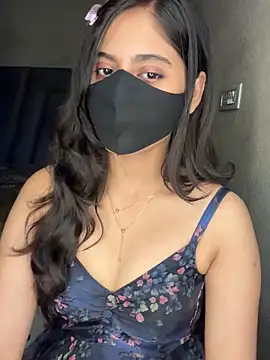 Snapshot of Tanya-mittal chatting on 10-24-25, 12:41 Tanya-mittal online show from 10-24-25, 12:41