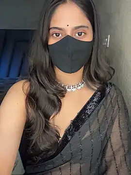 Snapshot of Tanya-mittal chatting on 11-09-25, 10:13 Tanya-mittal online show from 11-09-25, 10:13