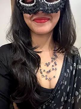 Snapshot of Tanya-mittal chatting on 11-24-25, 12:38 Tanya-mittal online show from 11-24-25, 12:38