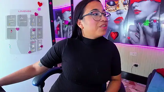 susan mooree online show from 04-21-26, 08:01