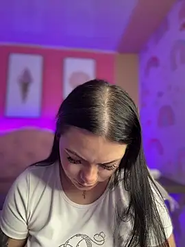 Snapshot of Megaan__More chatting on 05-24-26, 03:22 Megaan More online show from 05-24-26, 03:22