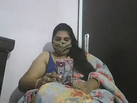 Snapshot of Nisha-telugu chatting on 09-30-25, 04:45 Nisha-telugu online show from 09-30-25, 04:45