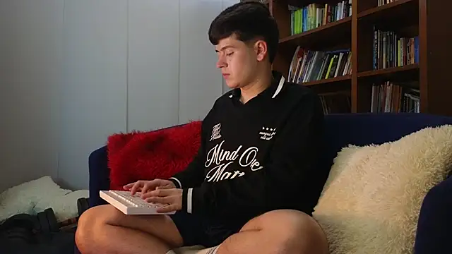 tightncuteass online show from 04-15-26, 12:50