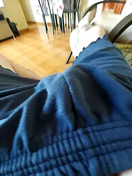 Snapshot of RoddieX chatting on 11-29-25, 08:12 RoddieX online show from 11-29-25, 08:12