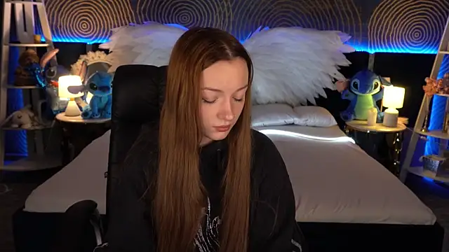 Snapshot of FoxyMayy chatting on 11-23-25, 01:55 FoxyMayy online show from 11-23-25, 01:55